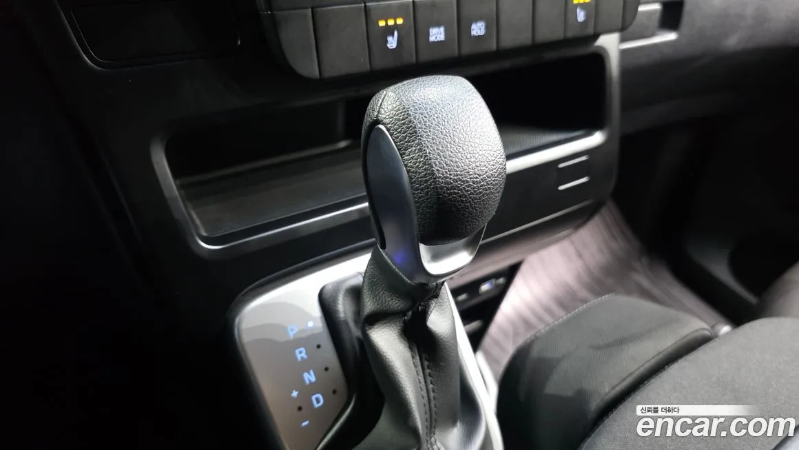 Hyundai Staria — фото 3