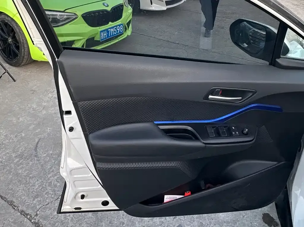 Toyota C-HR 2021 из CN, фото 9