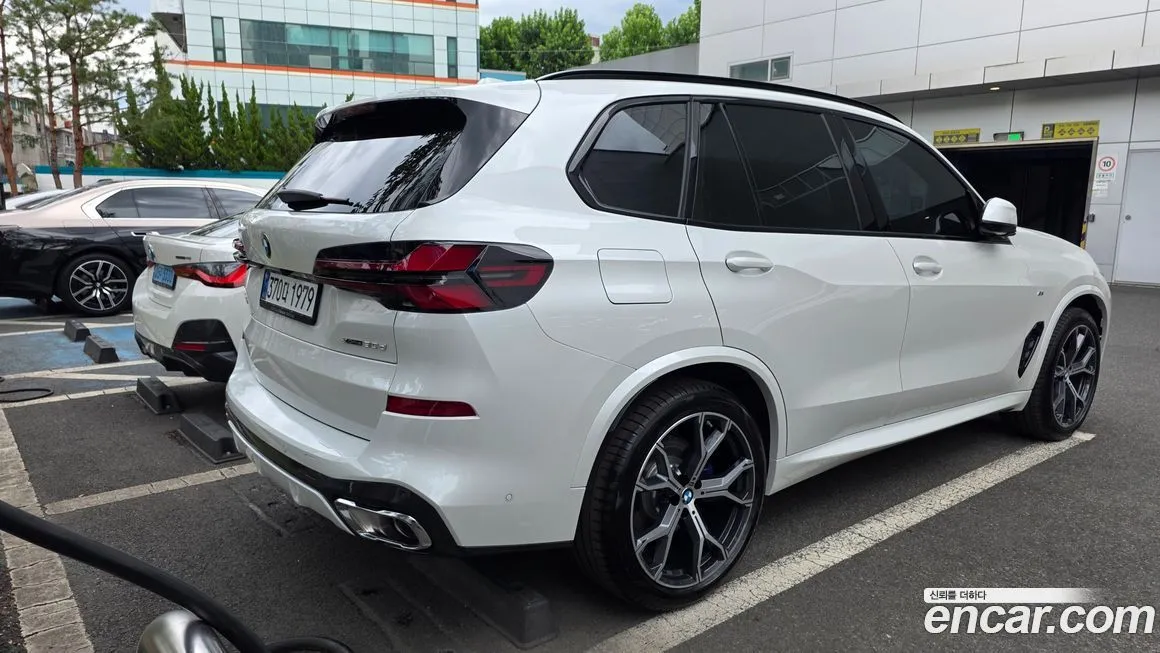 BMW X5 2025 из KR, фото 2