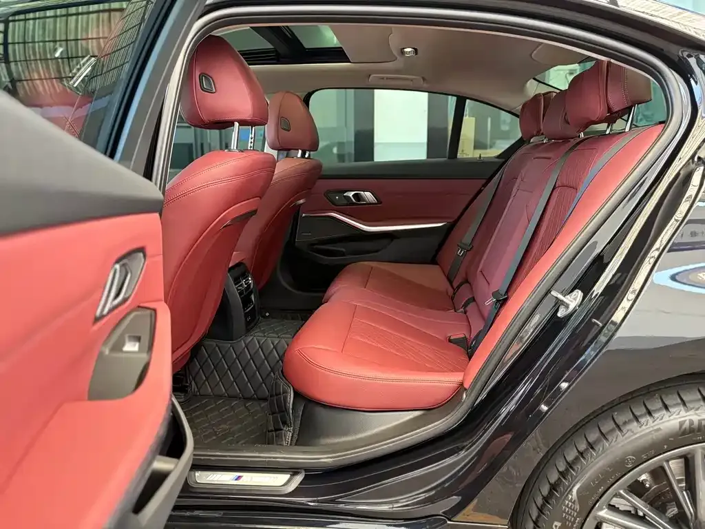 BMW 3 Series 2023 из CN, фото 7