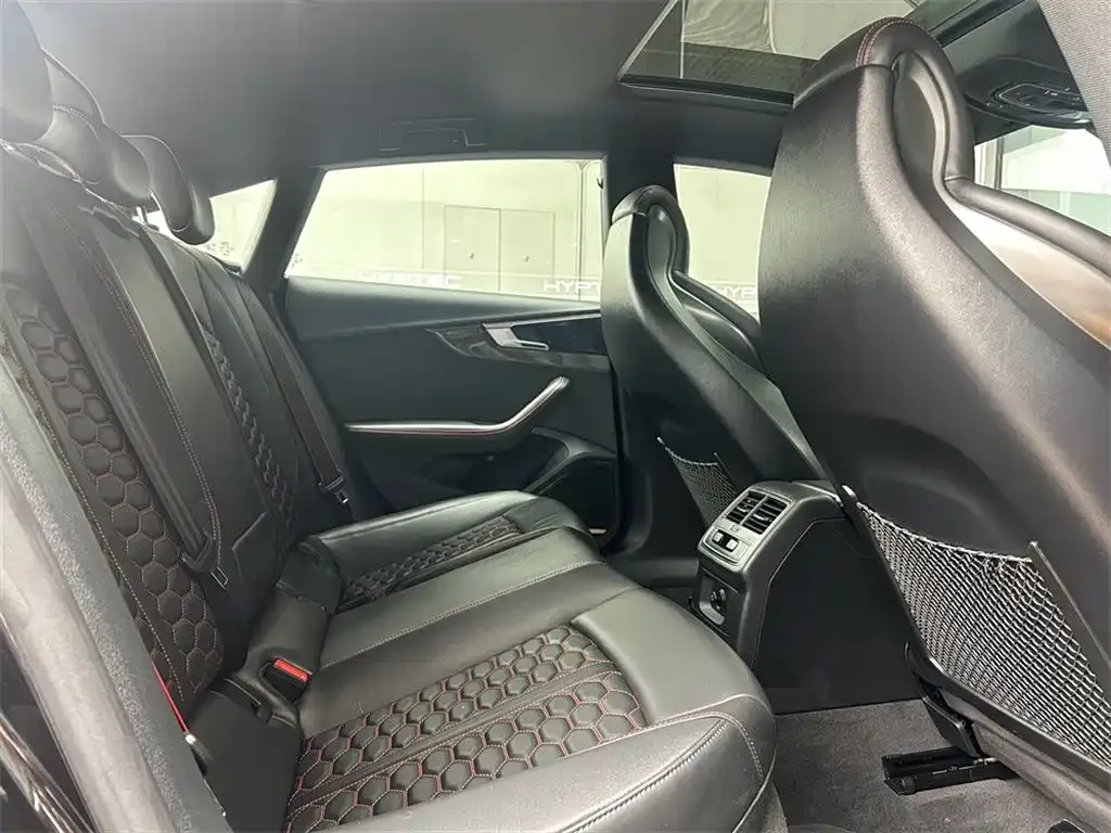 Audi RS 5 2024 из CN, фото 9