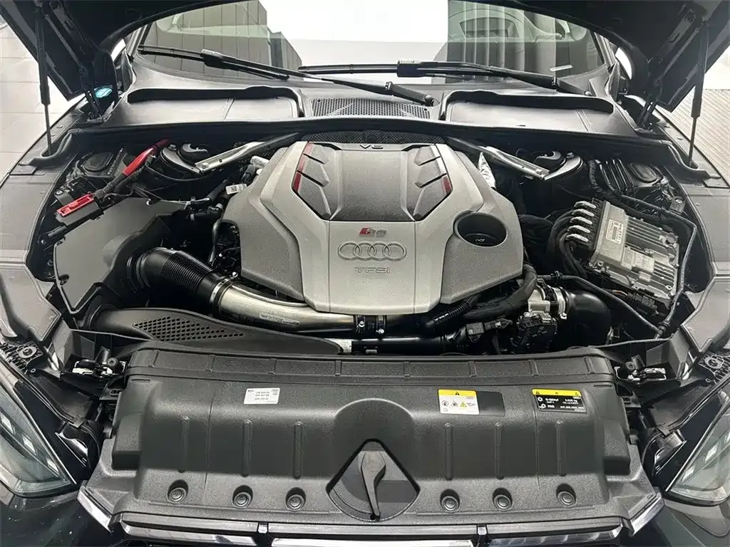 Audi RS 5 2024 из CN, фото 10