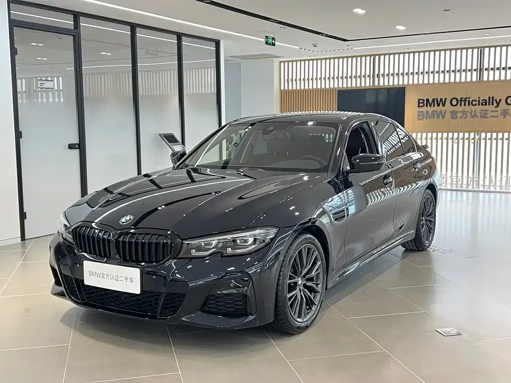 BMW 3 Series — фото 1