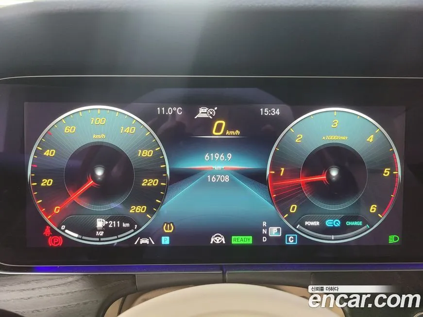 Mercedes-Benz E-Class — фото 6