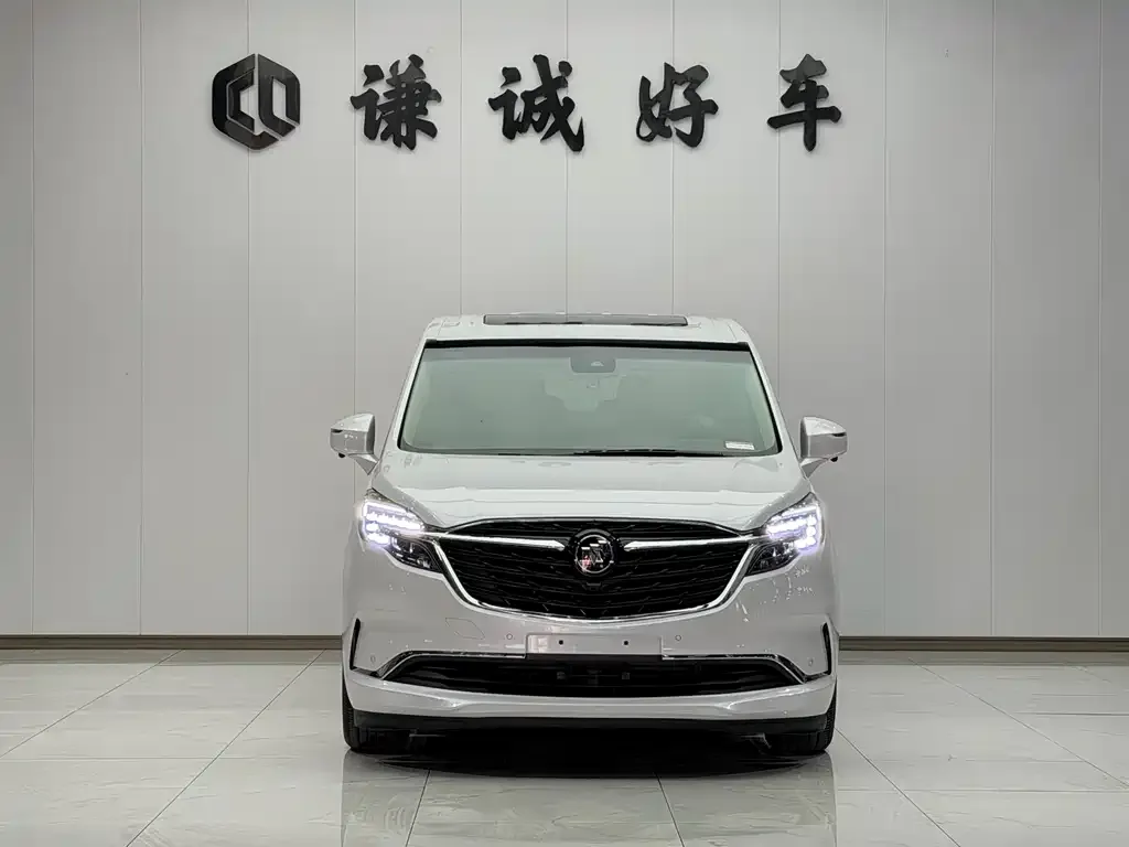 Buick GL8 2022 из CN, фото 2