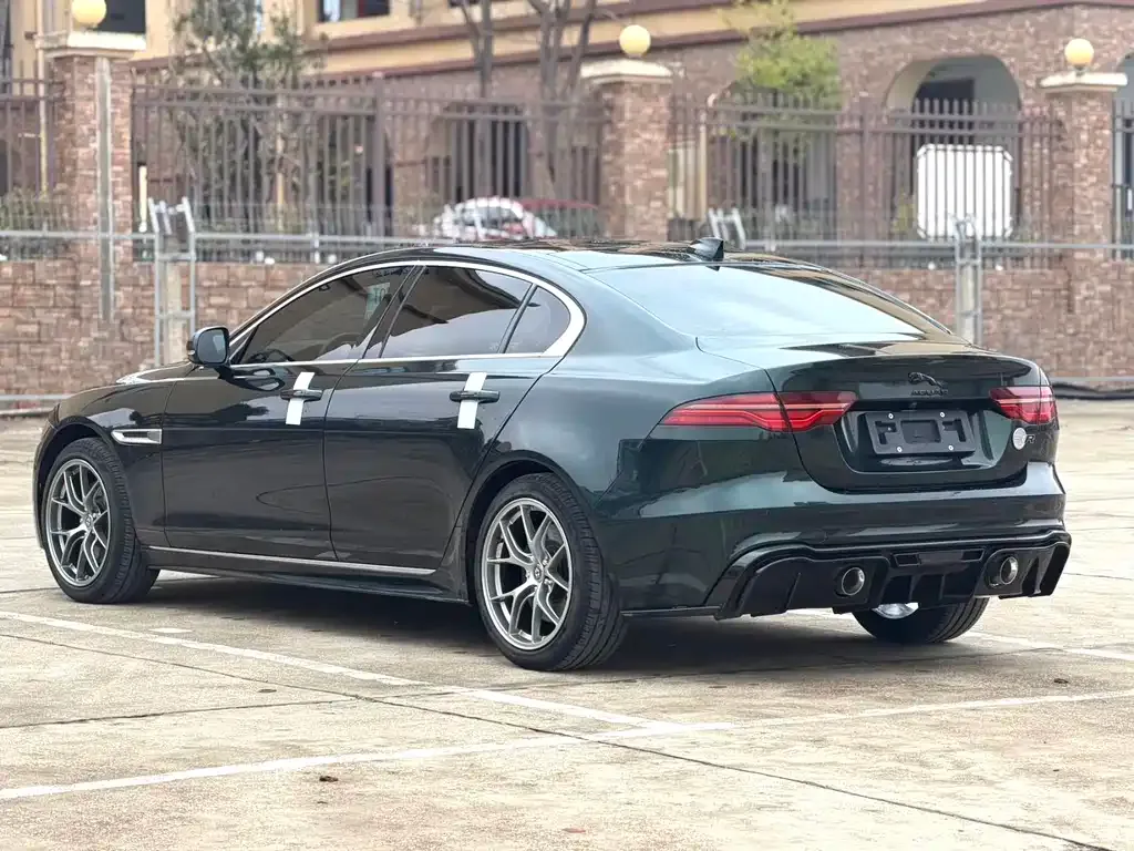 Jaguar XEL — фото 2