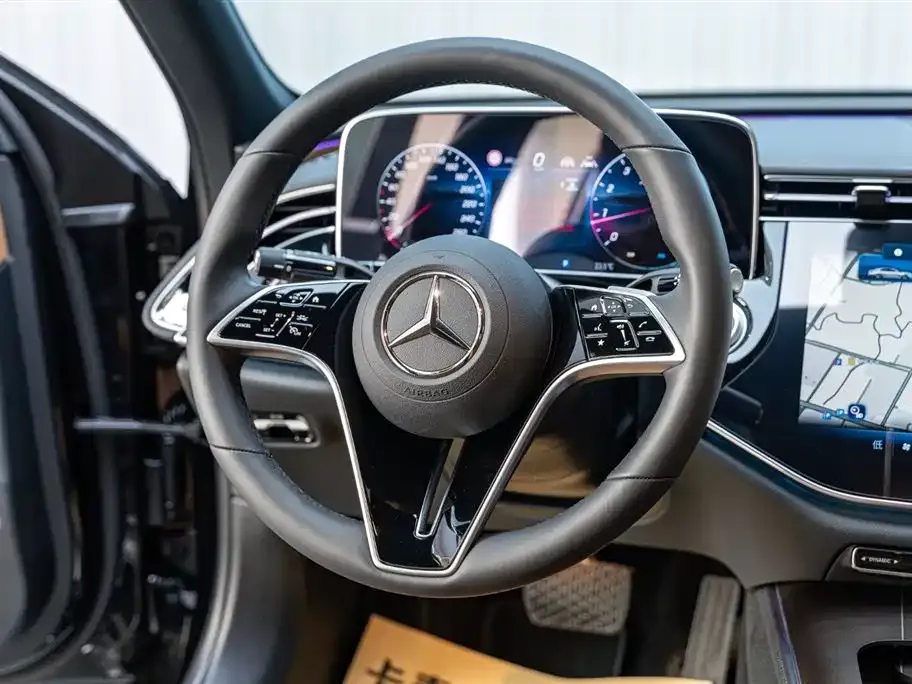 Mercedes-Benz E-Class 2024 из CN, фото 4