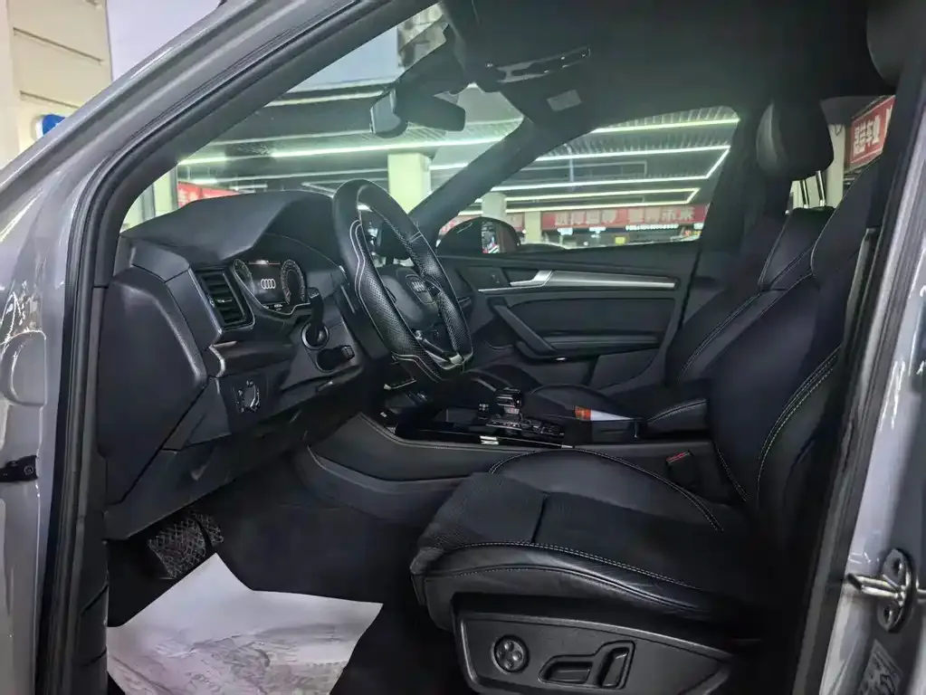 Audi Q5L Sportback 2021 из CN, фото 4