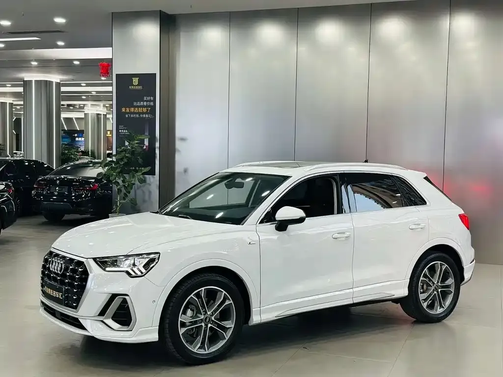 Audi Q3 2022 из CN, фото 1