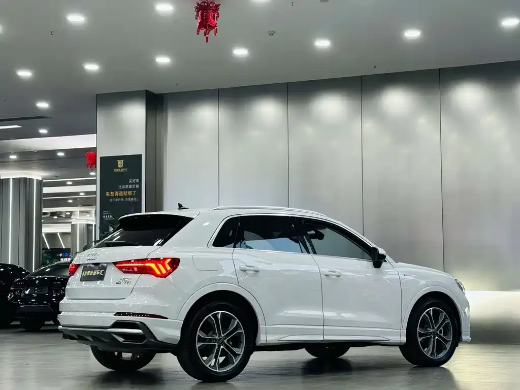 Audi Q3 2022 из CN, фото 7