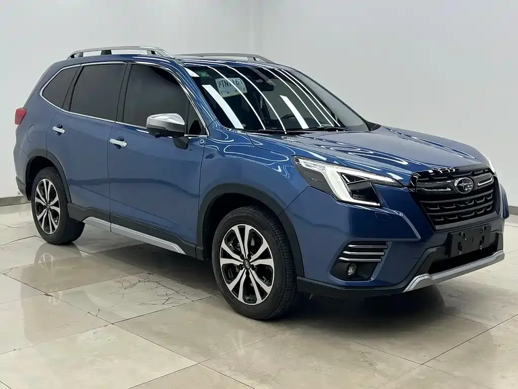 Subaru Forester 2022 из CN, фото 2