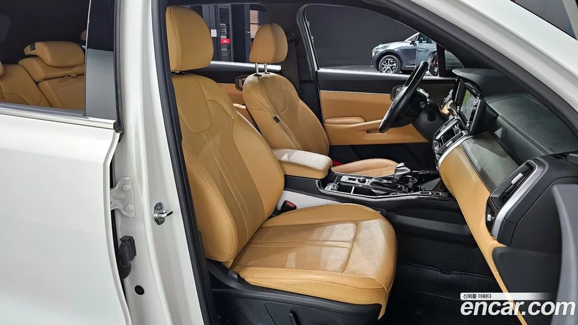 Kia Sorento — фото 6