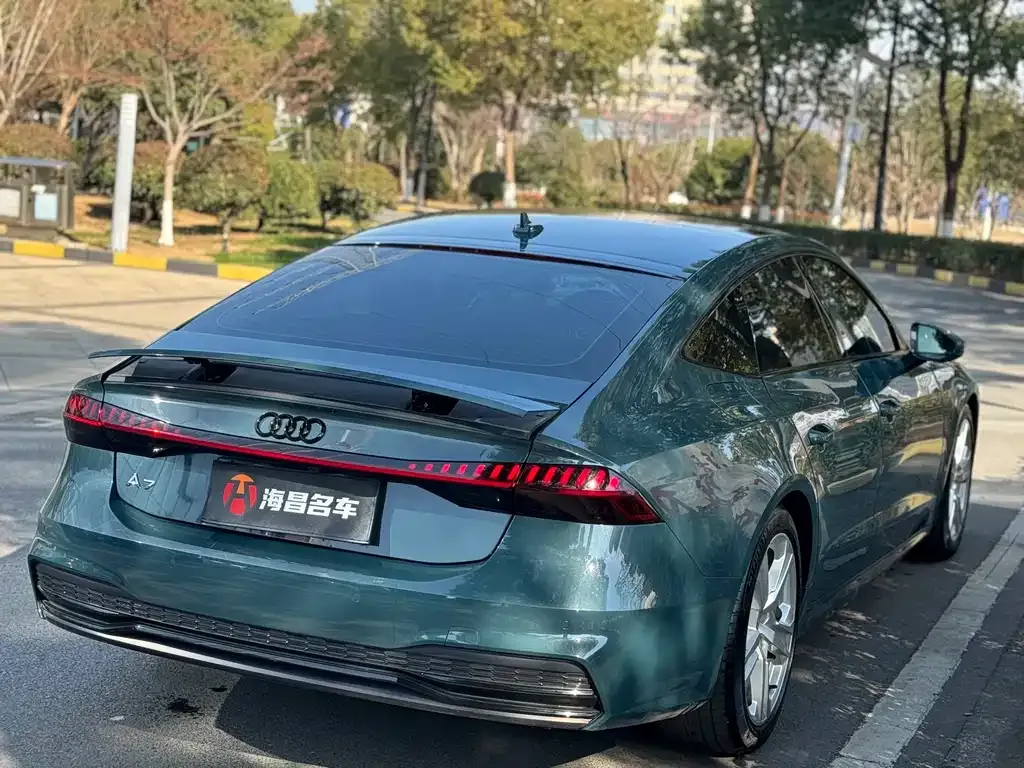 Audi A7 — фото 9