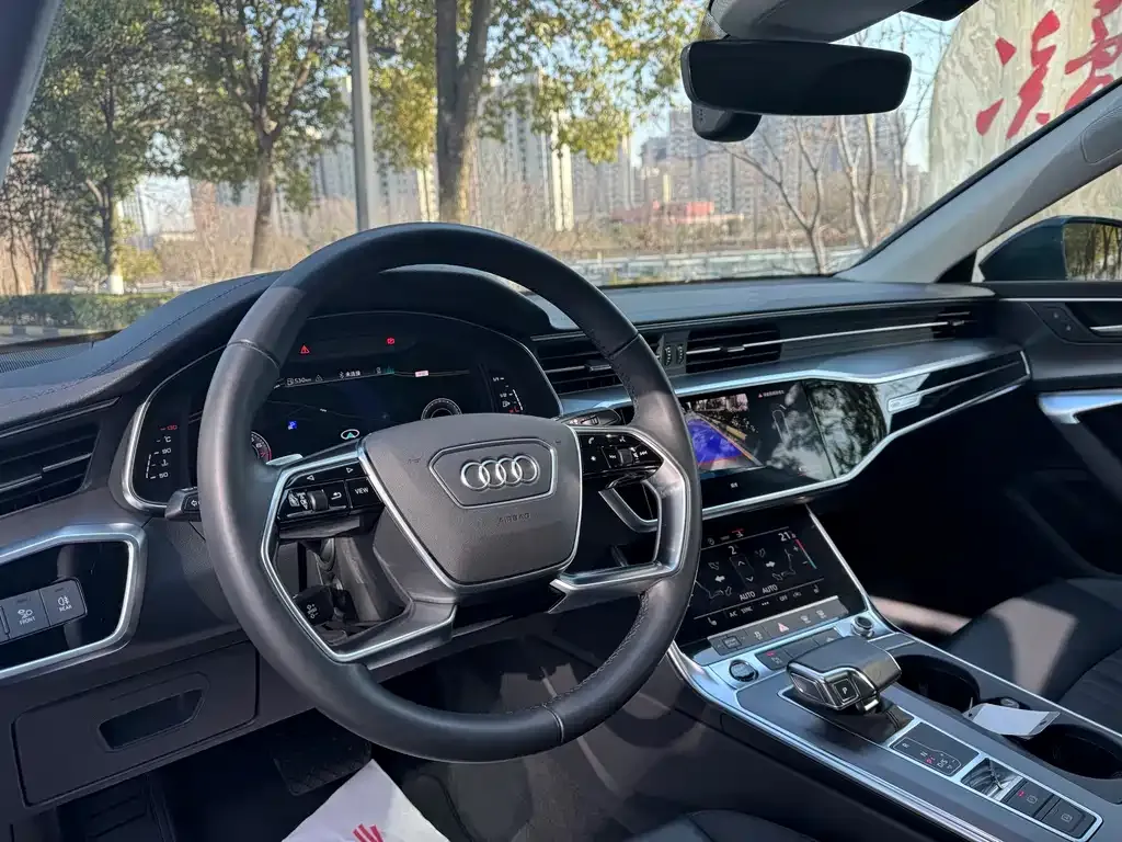 Audi A7 — фото 7