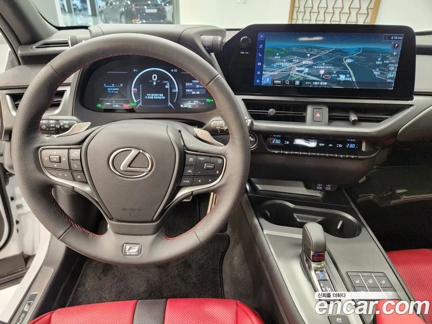 Lexus UX — фото 9