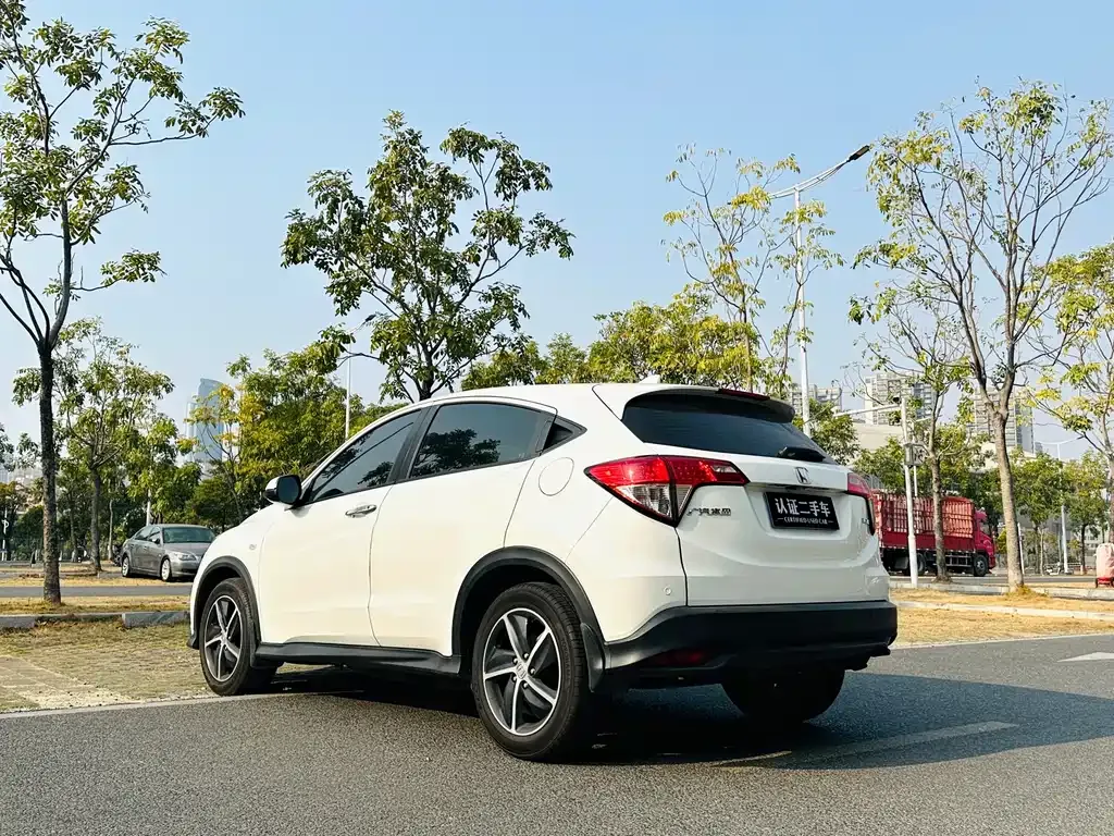 Honda Vezel — фото 10