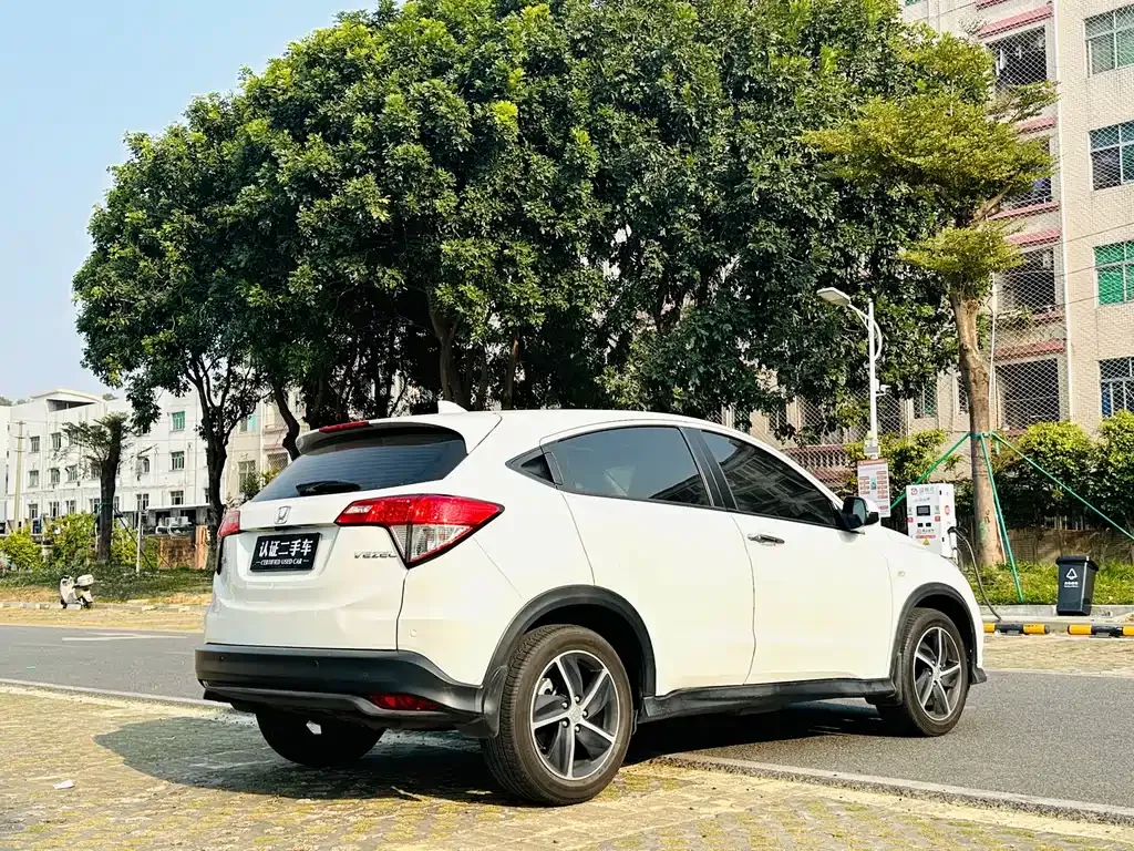 Honda Vezel — фото 8