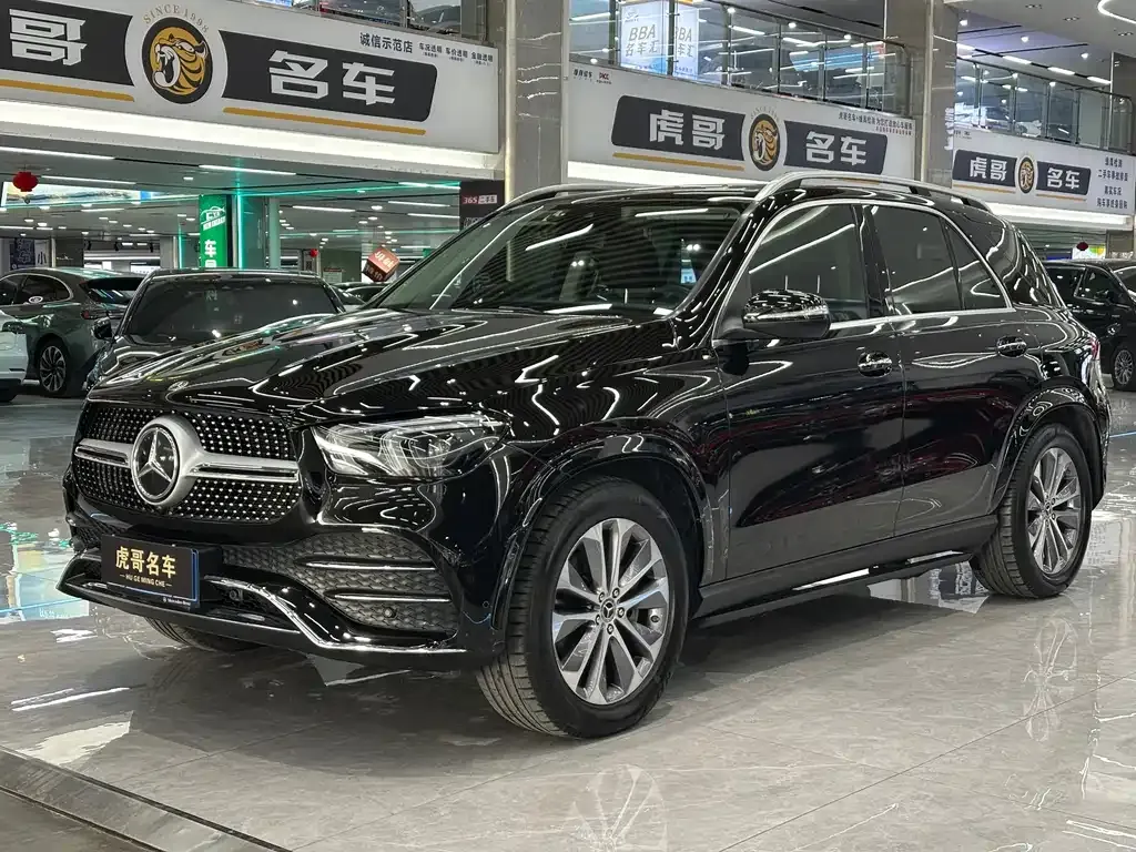 Mercedes-Benz GLE — фото 1