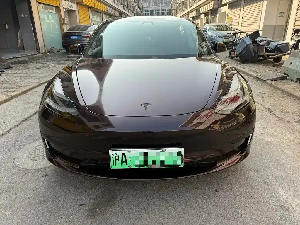 Tesla Model 3 — фото 5
