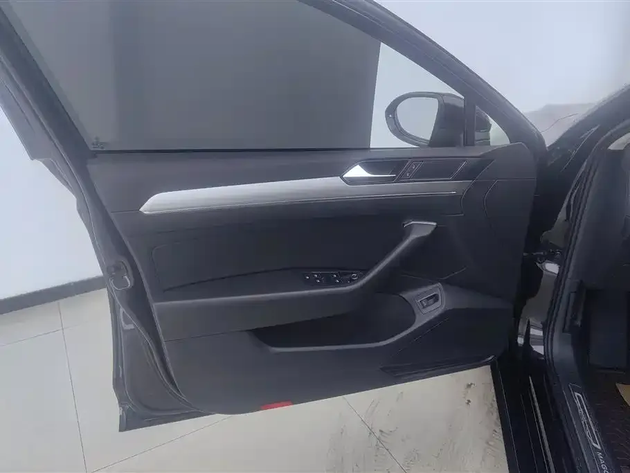 Volkswagen Magotan 2022 из CN, фото 8