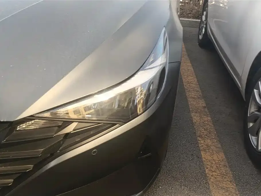 Hyundai Elantra 2022 из CN, фото 2