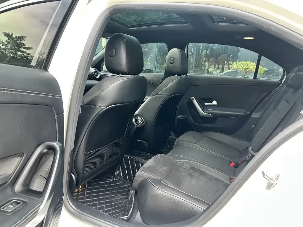 Mercedes-Benz A-Class 2021 из CN, фото 3