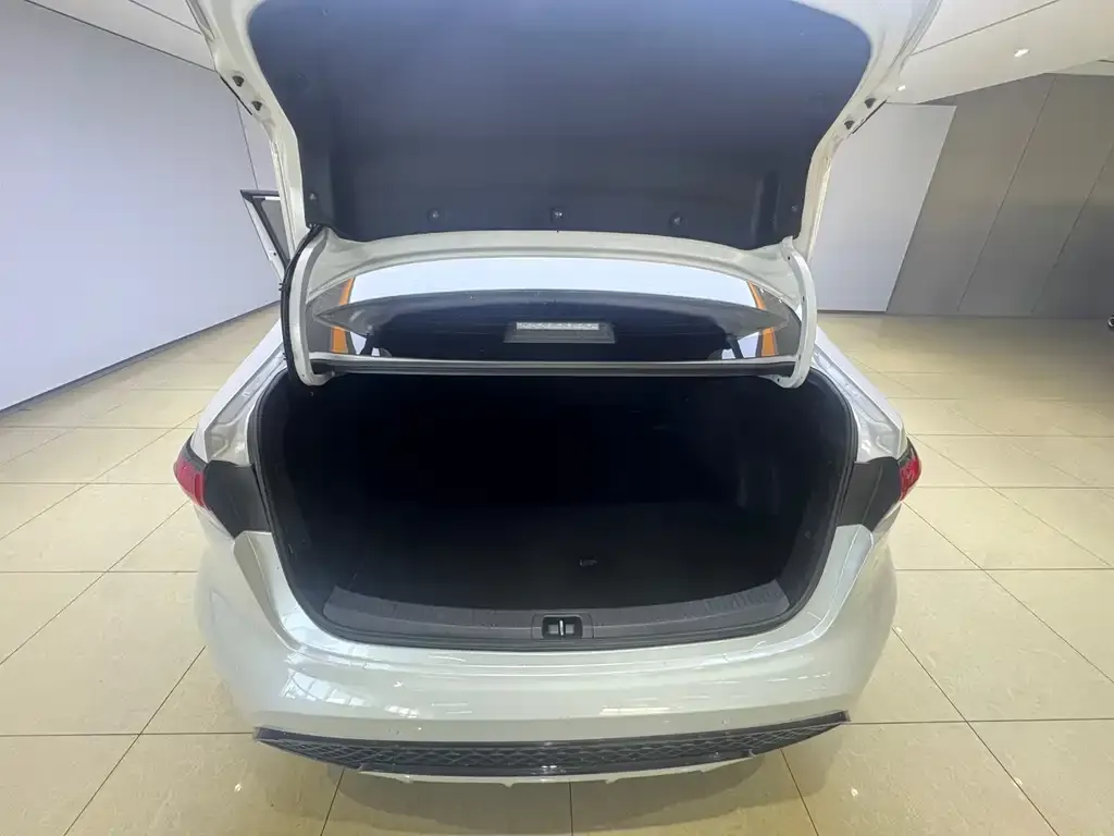 Toyota Levin 2021 из CN, фото 8