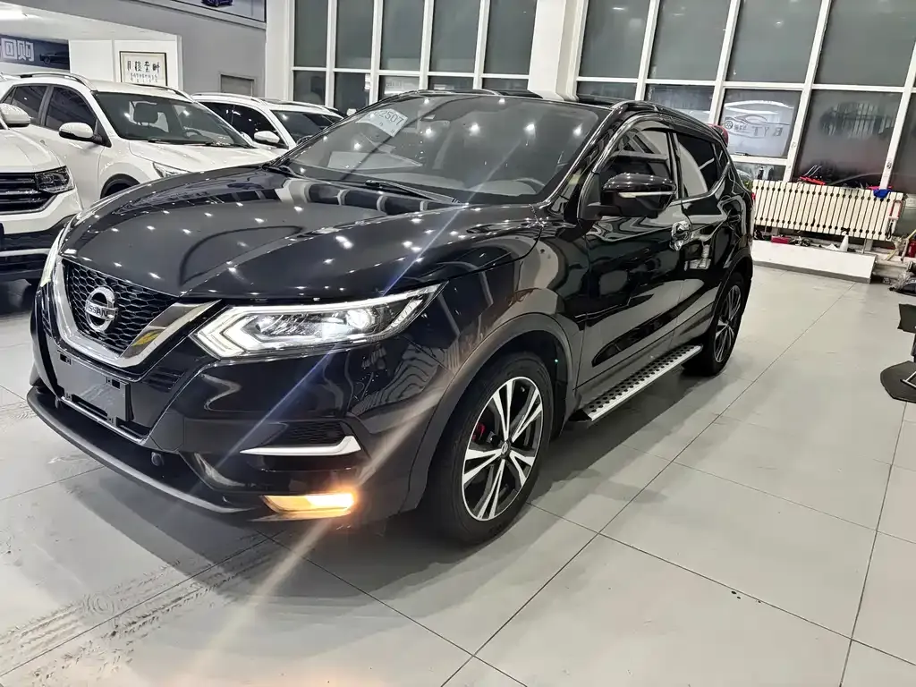 Nissan Qashqai — фото 5