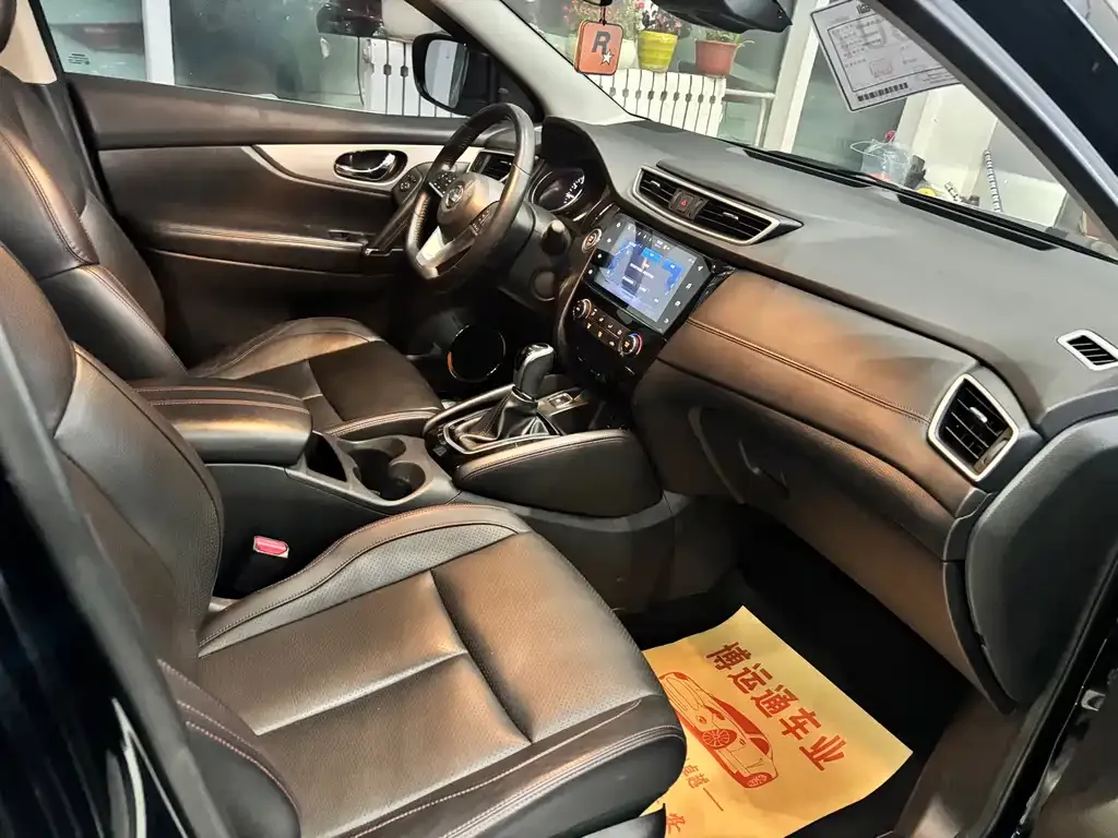 Nissan Qashqai — фото 4
