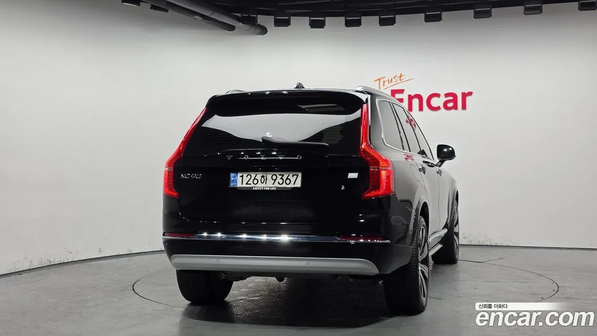 Volvo XC90 2022 из KR, фото 2