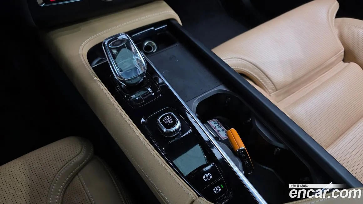 Volvo XC90 2022 из KR, фото 8