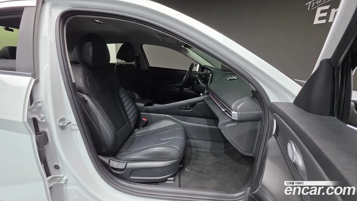 Hyundai AVANTE — фото 6