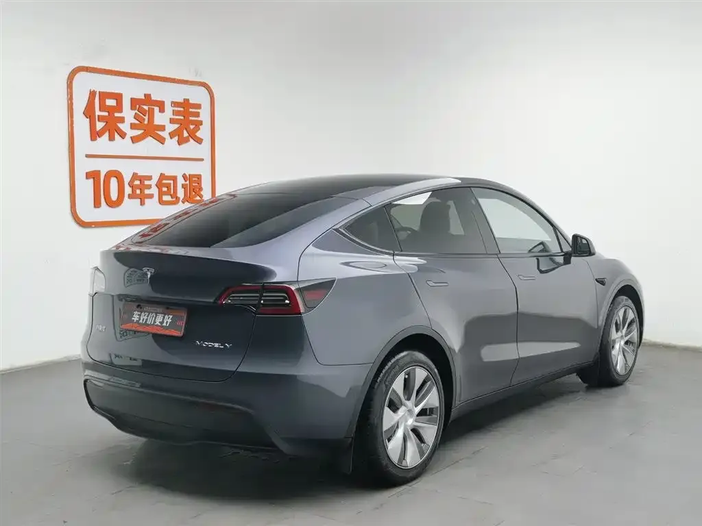 Tesla Model Y — фото 6