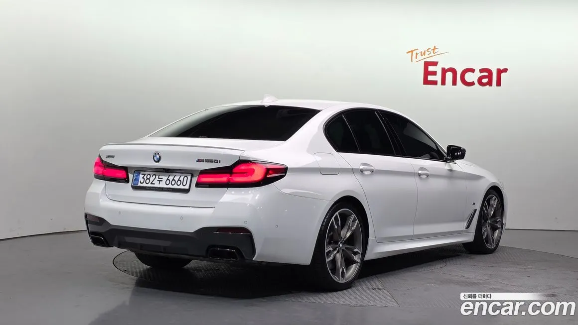 BMW 5-Series 2022 из KR, фото 3