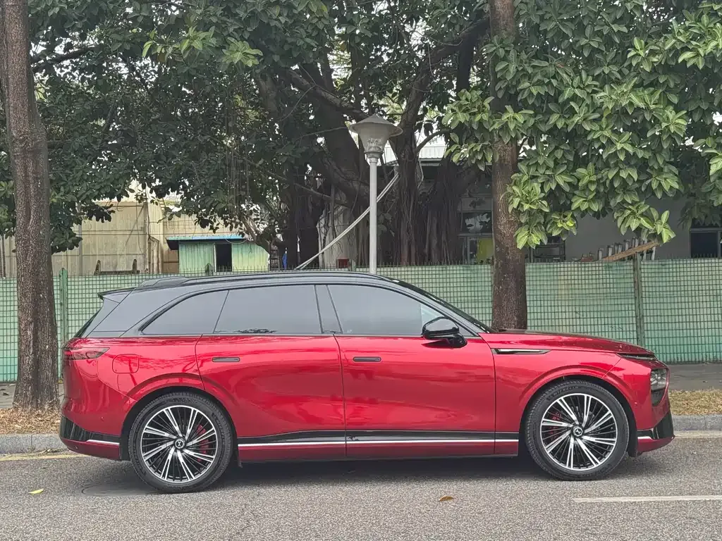 XPeng G9 — фото 10