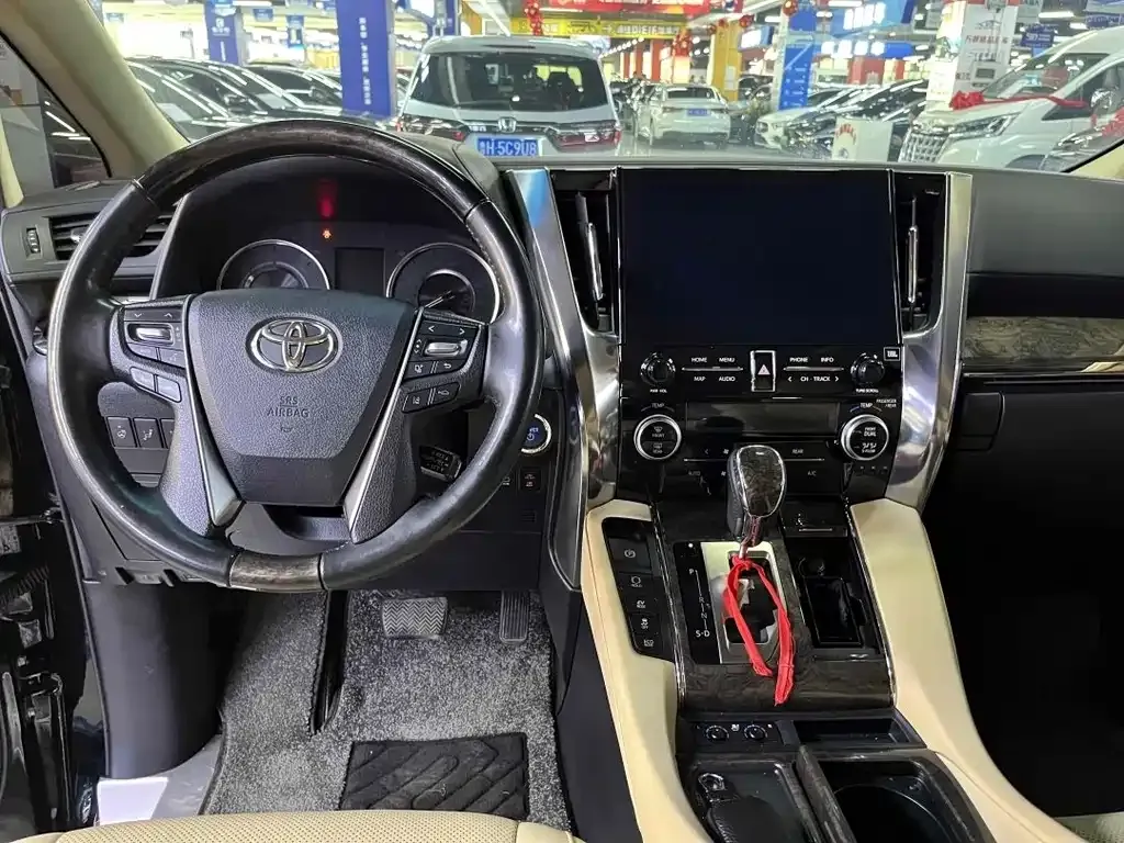 Toyota Alphard 2021 из CN, фото 4