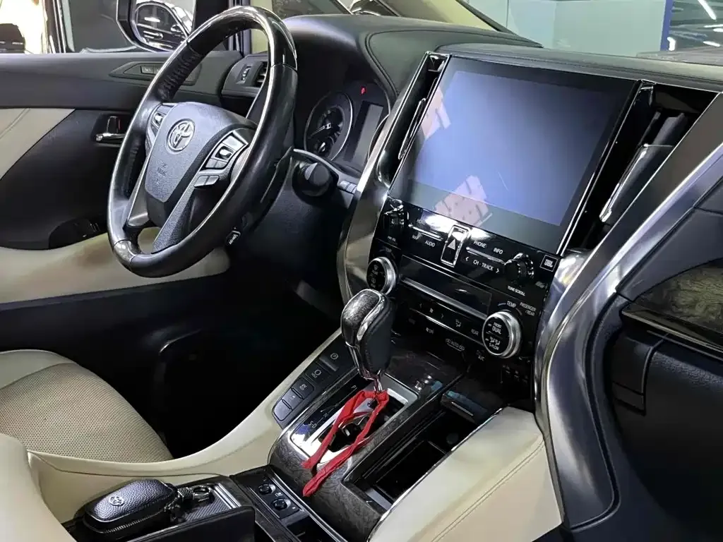 Toyota Alphard 2021 из CN, фото 2