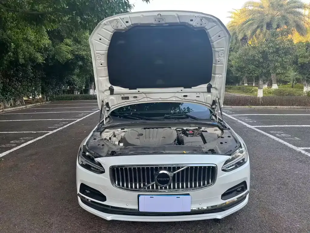 Volvo S90 — фото 9
