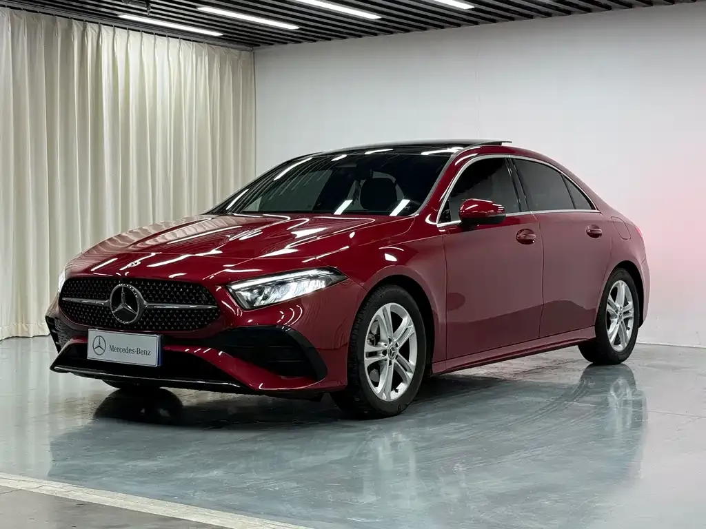 Mercedes-Benz A-Class — фото 1