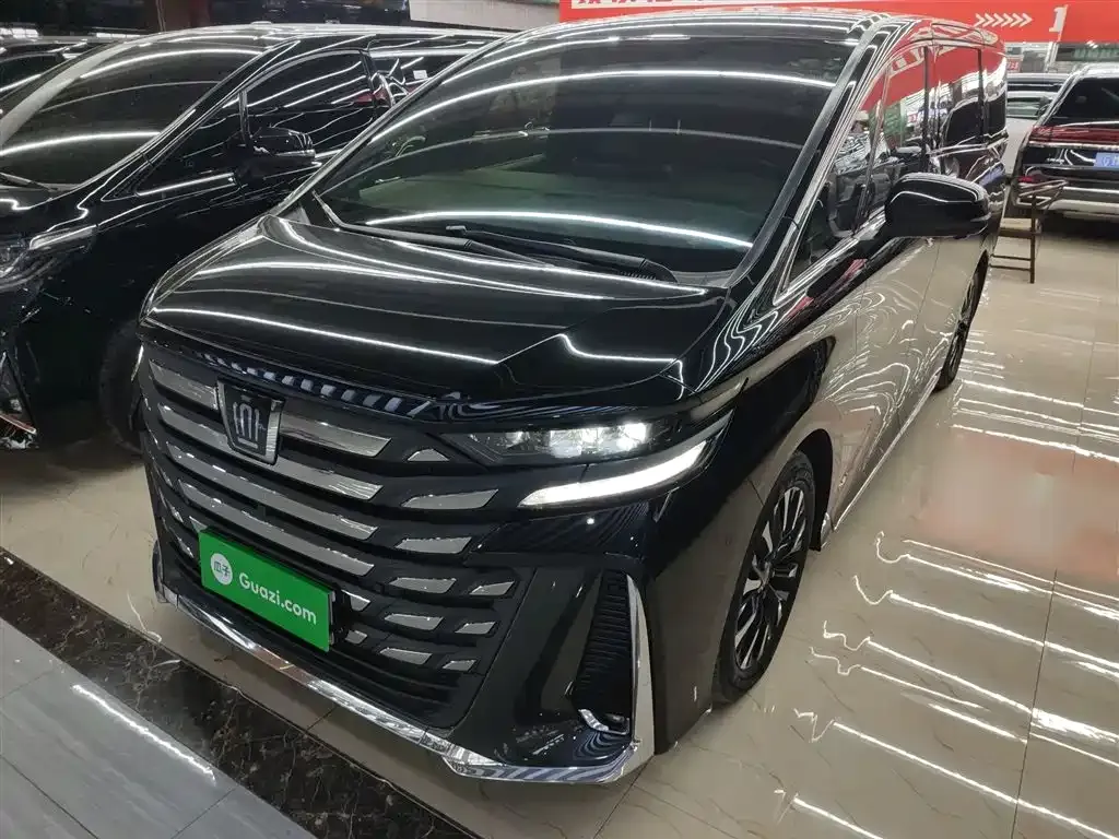 Toyota Vellfire 2024 из CN, фото 1