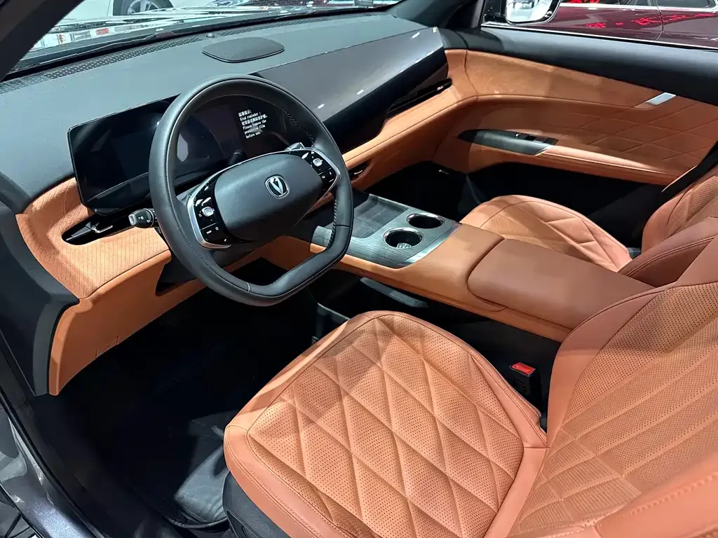 Changan CS75PLUS 2025 из CN, фото 2