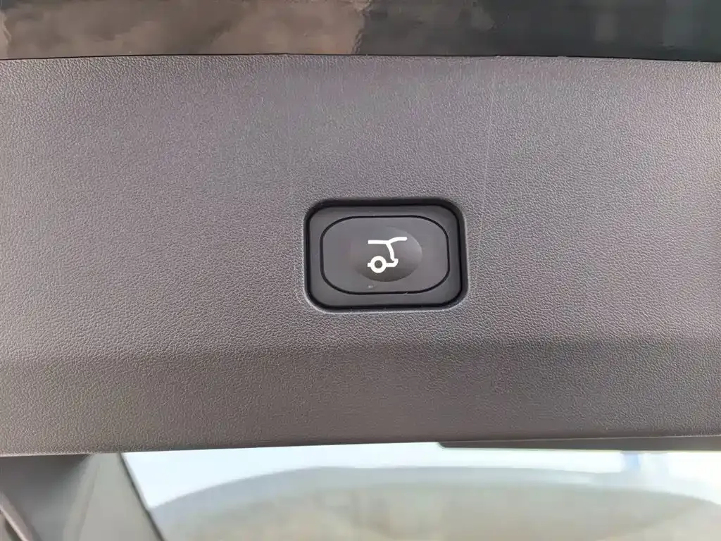 Ford Edge — фото 10