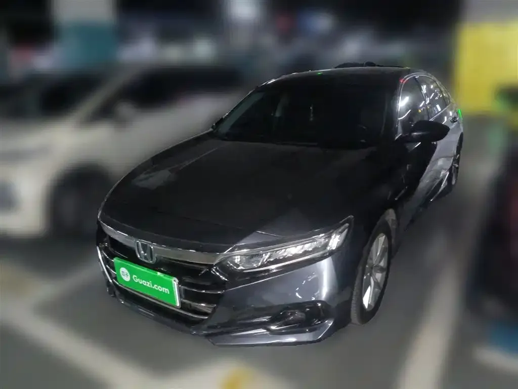Honda Accord — фото 1