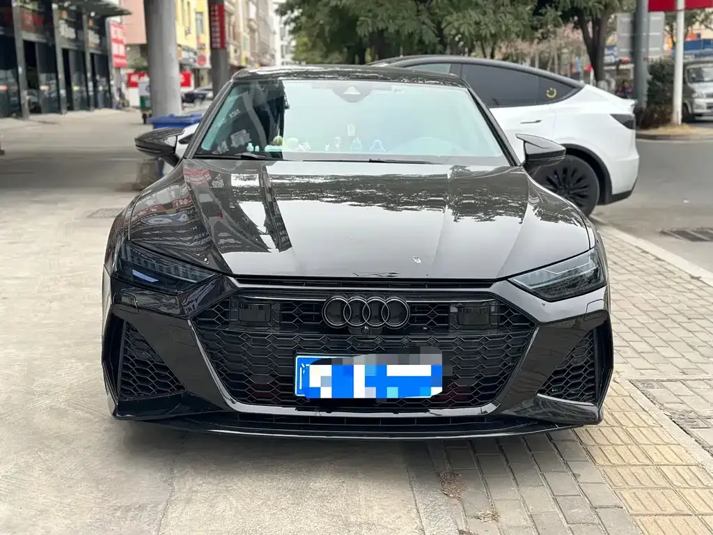 Audi A7 — фото 1