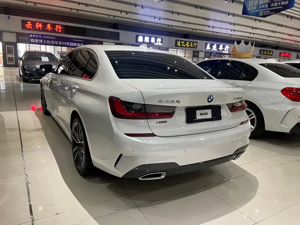 BMW 3 Series 2022 из CN, фото 8