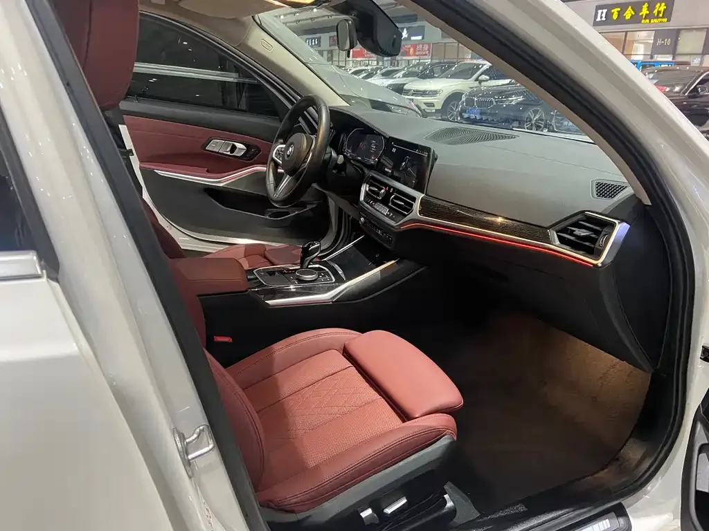BMW 3 Series 2022 из CN, фото 7