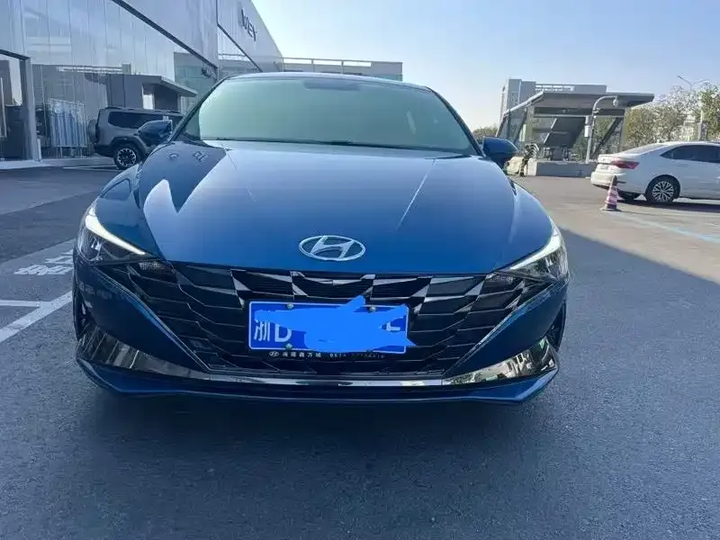 Hyundai Elantra 2023 из CN, фото 3