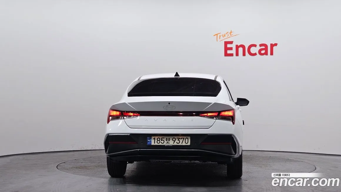 Hyundai AVANTE — фото 4