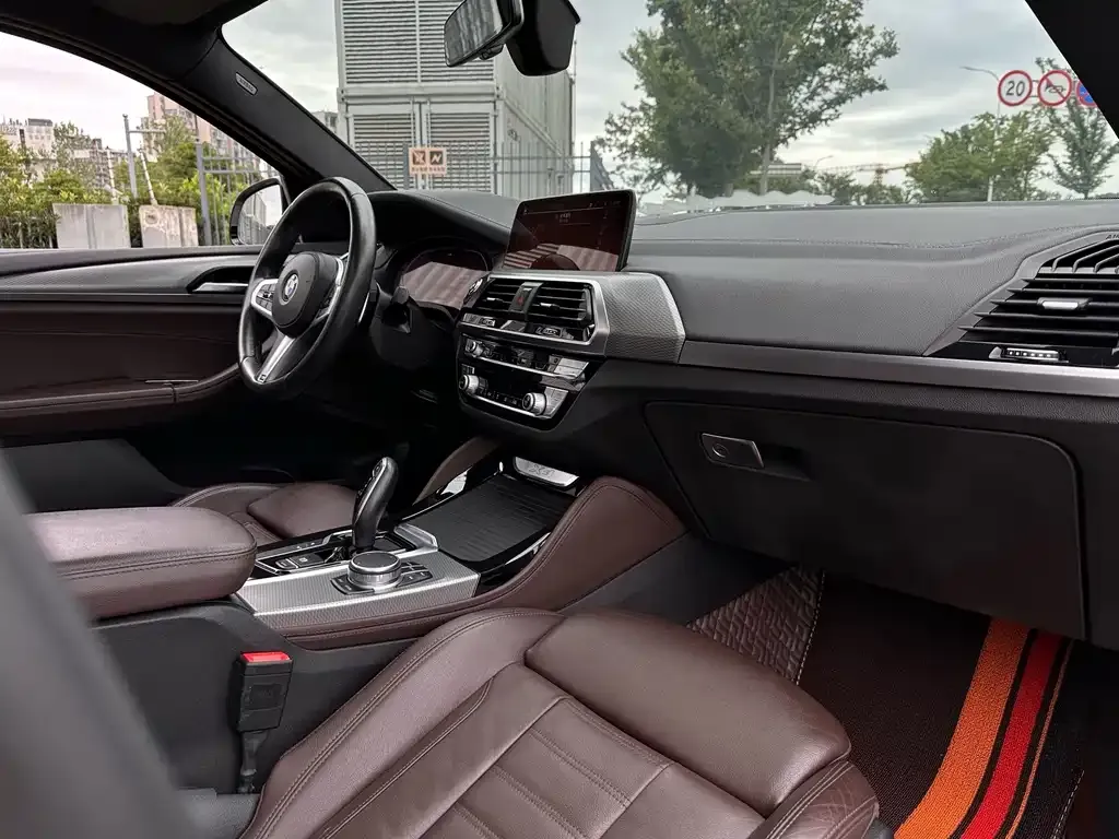 BMW X4 2021 из CN, фото 2
