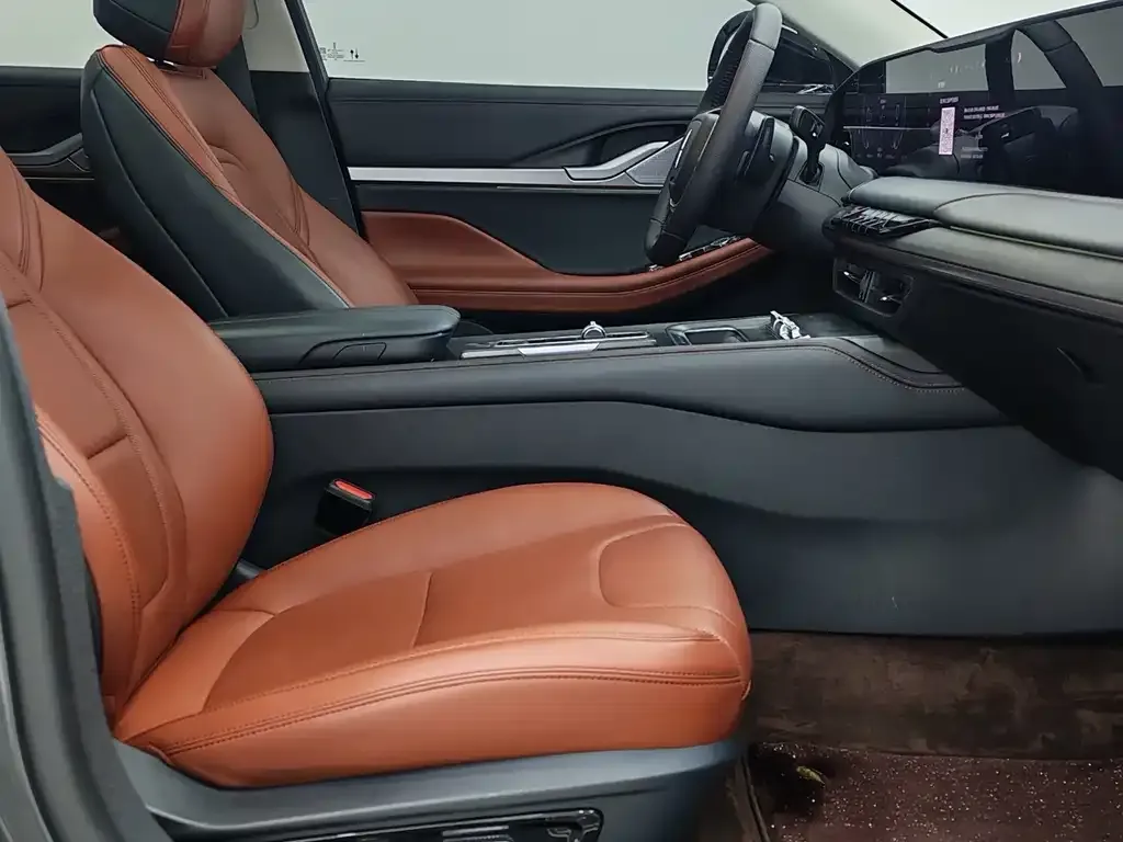 Lincoln Z 2024 из CN, фото 8